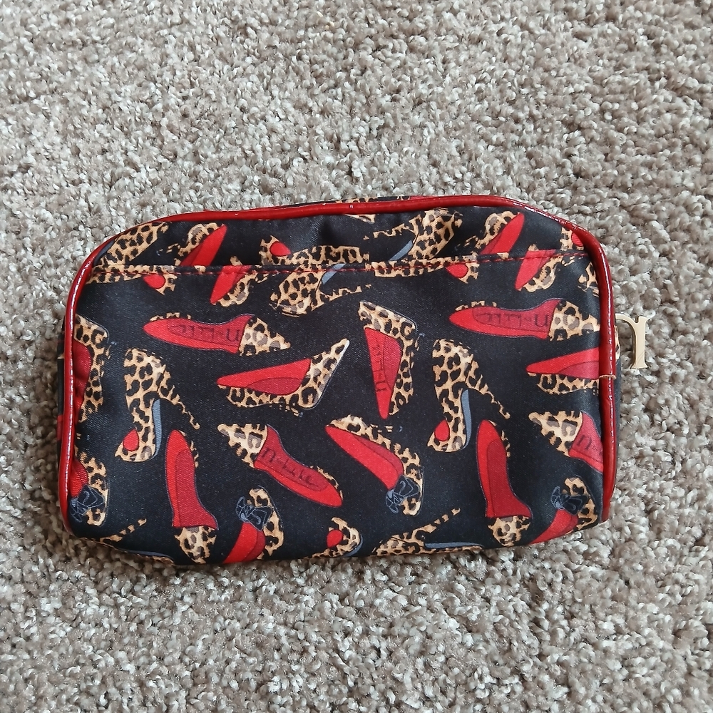 🎀Nicole Miller Glam Leopard Heel Print Cosmetic Pouch | Red Satin Interior - Picture 3 of 8